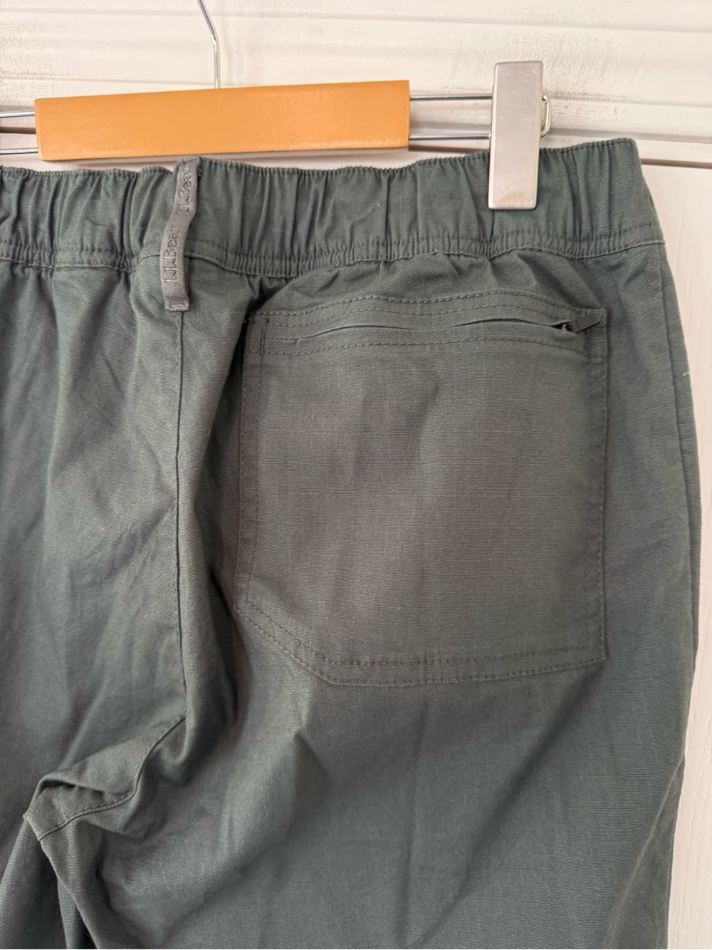 L.L. Bean Explorer Ripstop Pant Tapered Leg - Picture 3 of 8